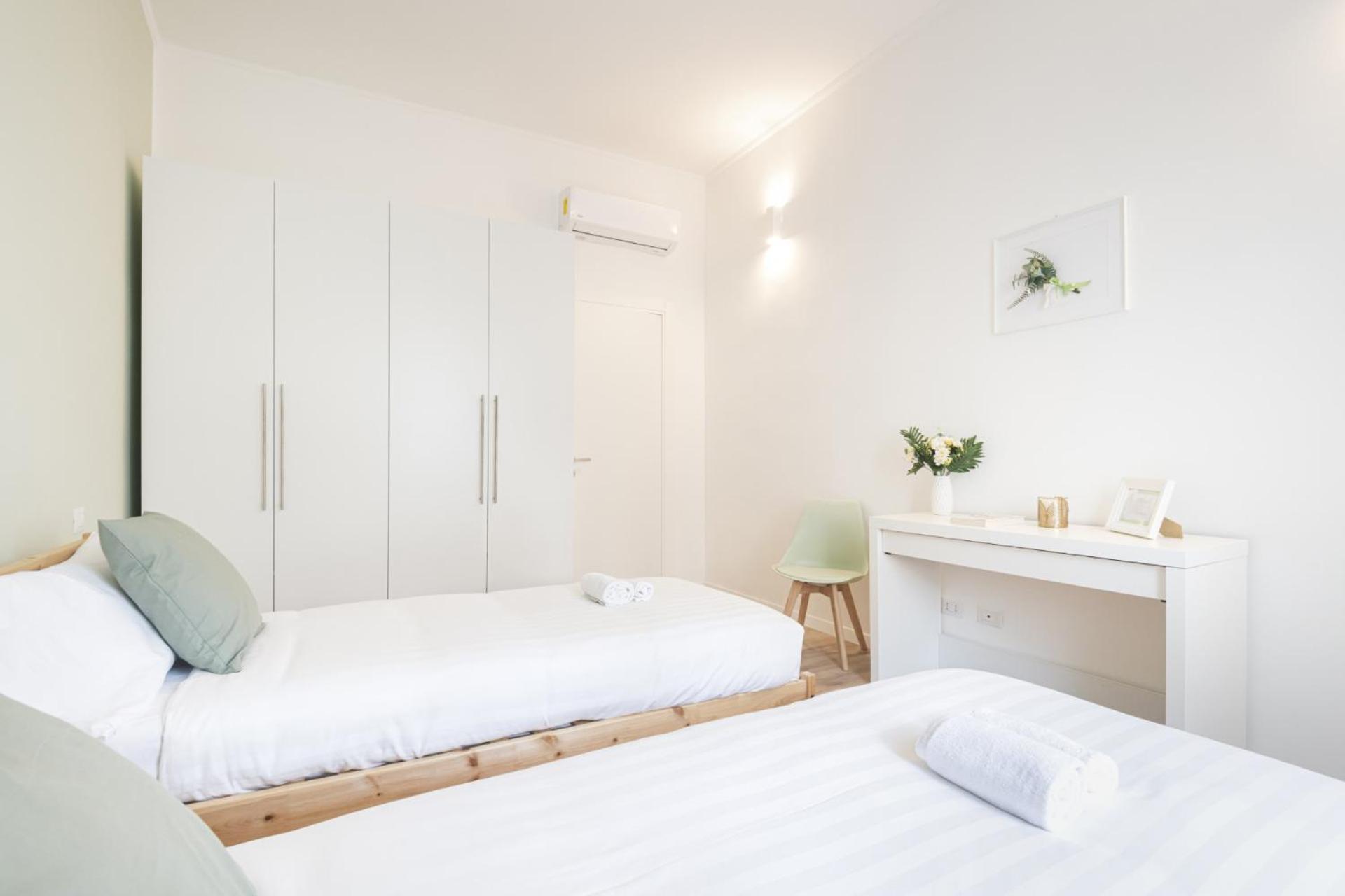 Easylife - Golden Suite มิลาน ภายนอก รูปภาพ