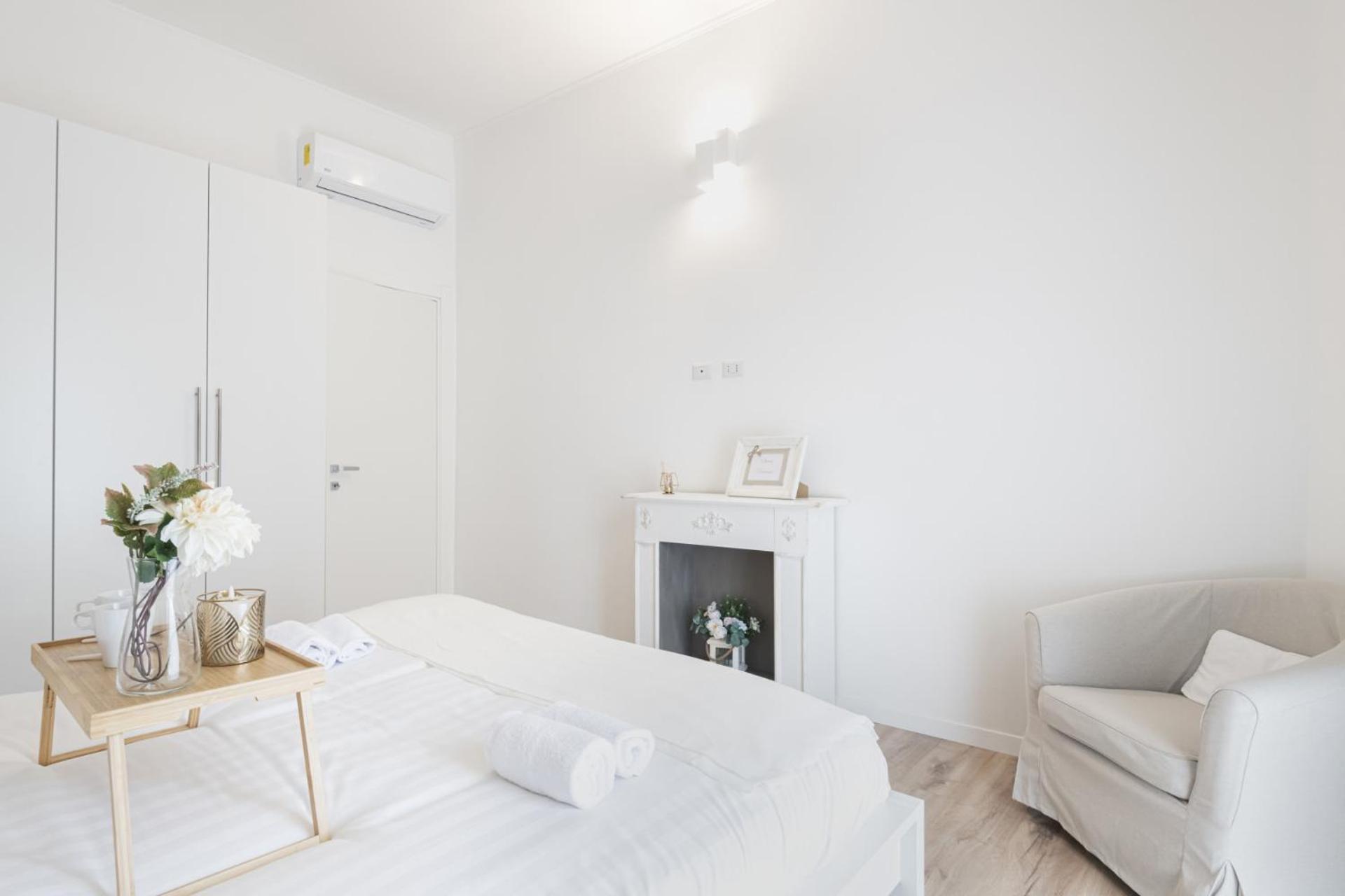 Easylife - Golden Suite มิลาน ภายนอก รูปภาพ