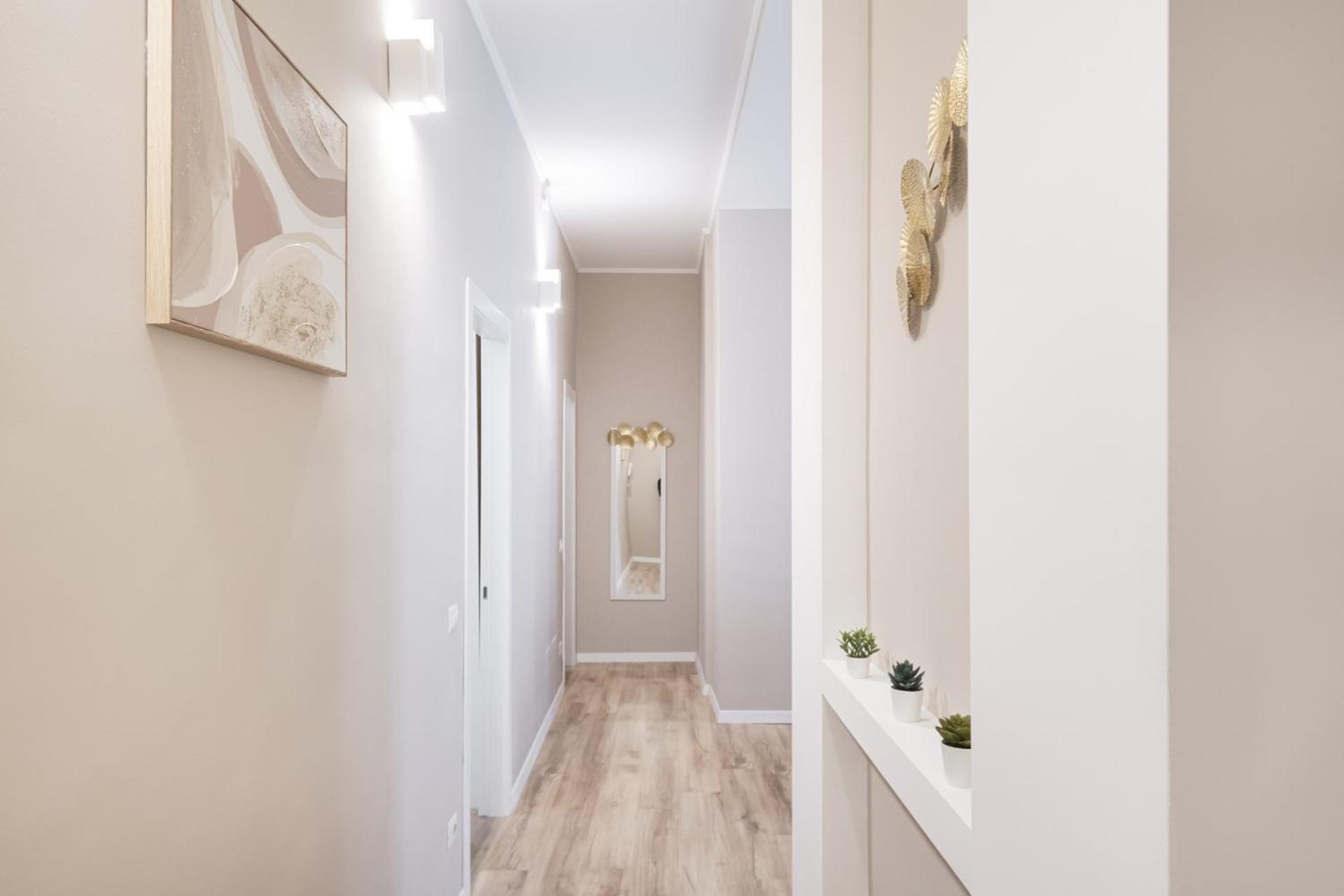 Easylife - Golden Suite มิลาน ภายนอก รูปภาพ